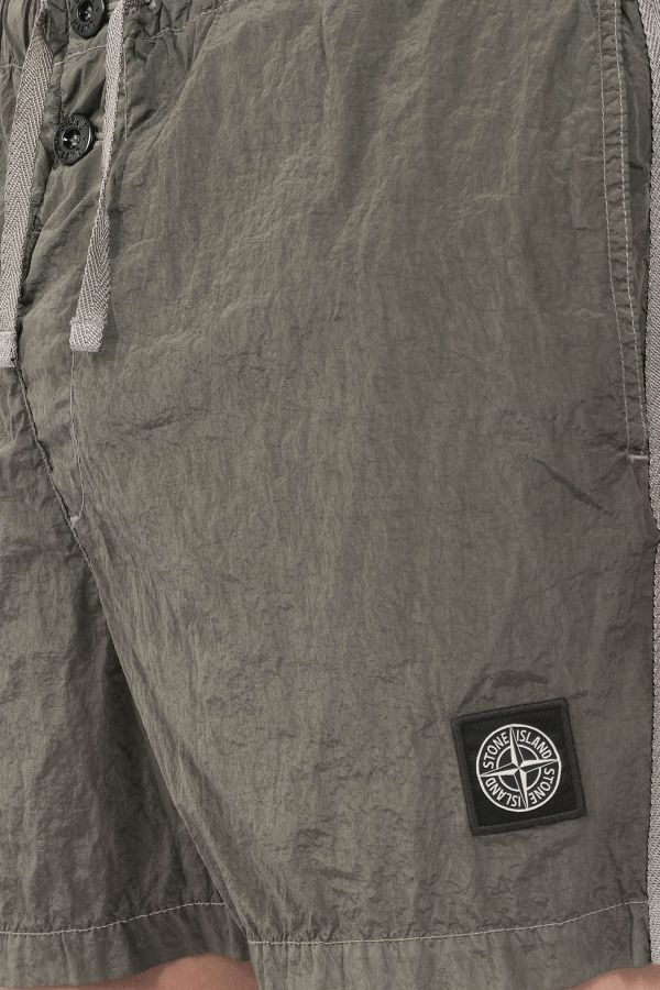 Produit MAILLOT DE BAIN STONE ISLAND EN NYLON VERT S15B1006S43-V0054