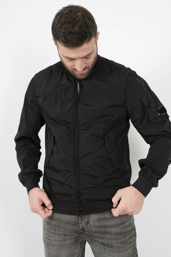 Produit VESTE C.P COMPANY EN NYLON NOIR W182A-999