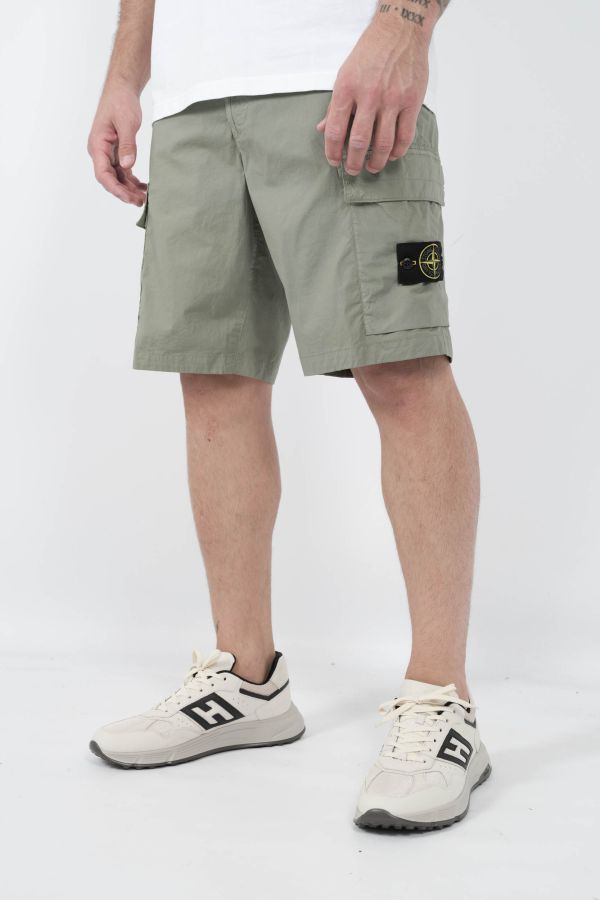 Produit SHORT STONE ISLAND VERT S15L1L08S3-V0055