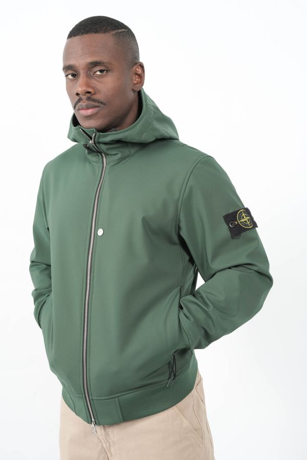 Produit BLOUSON STONE ISLAND EN SOFT SHELL-R VERT Q100004-V005E