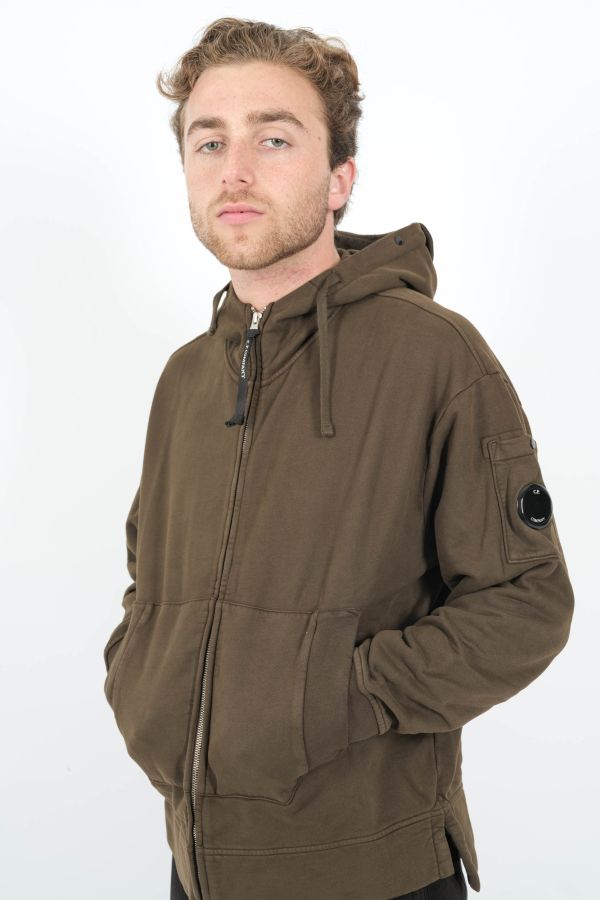 Produit GILET CP COMPANY A CAPUCHE KAKI S060A-683