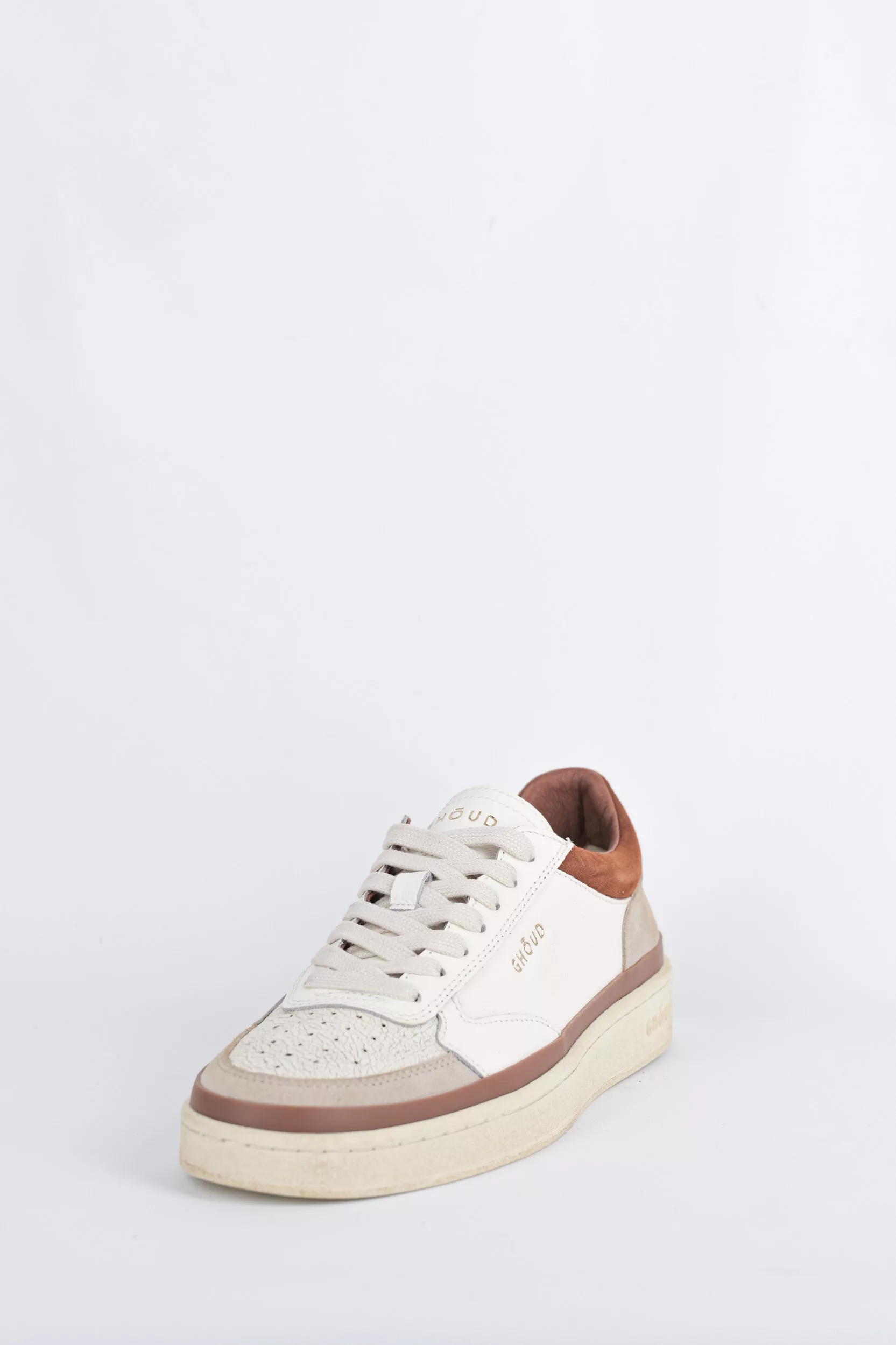 BASKETS MARRON ET BLANCHE GHOUD PBLM-FC12