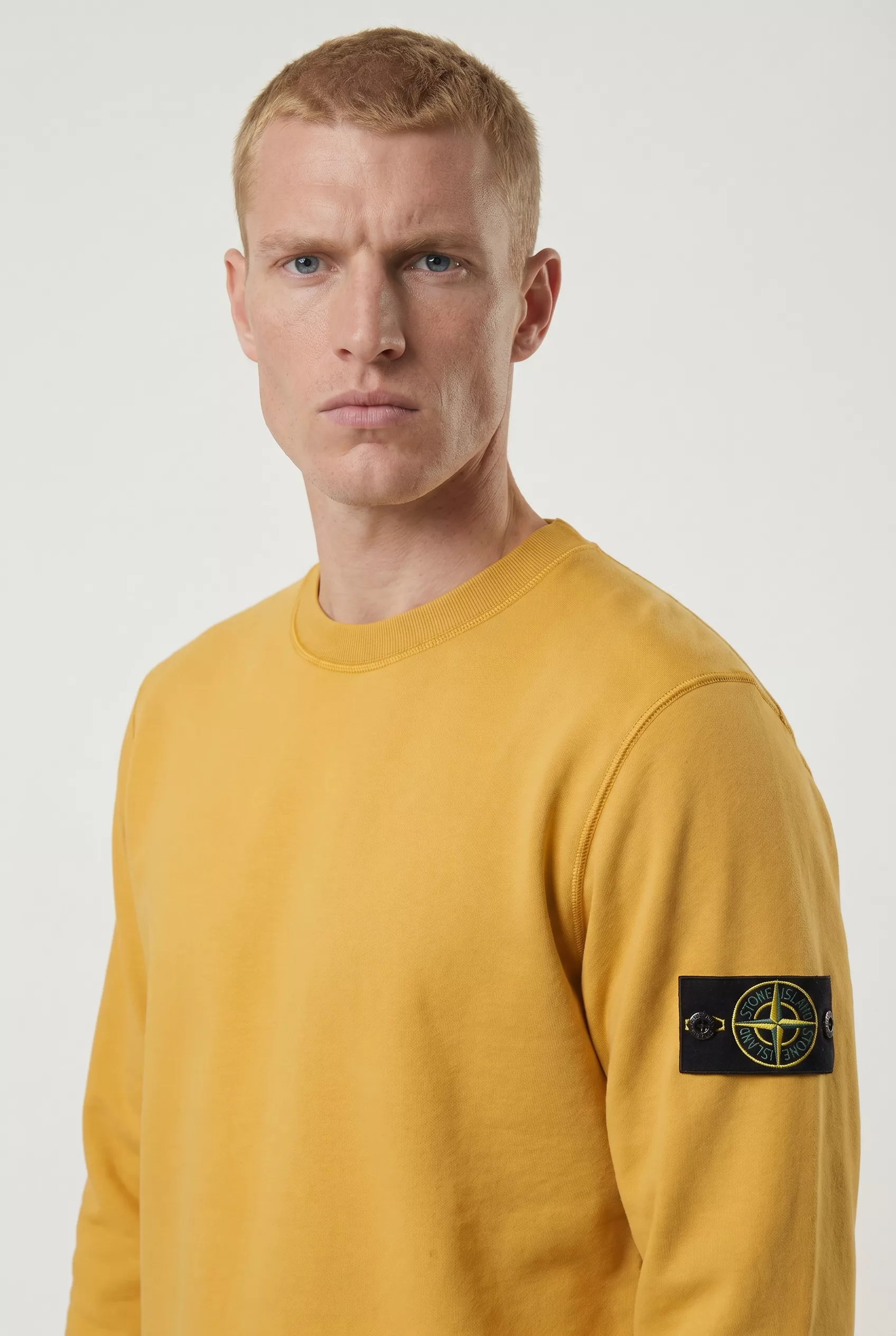 SWEAT STONE ISLAND JAUNE 6100060-V0034