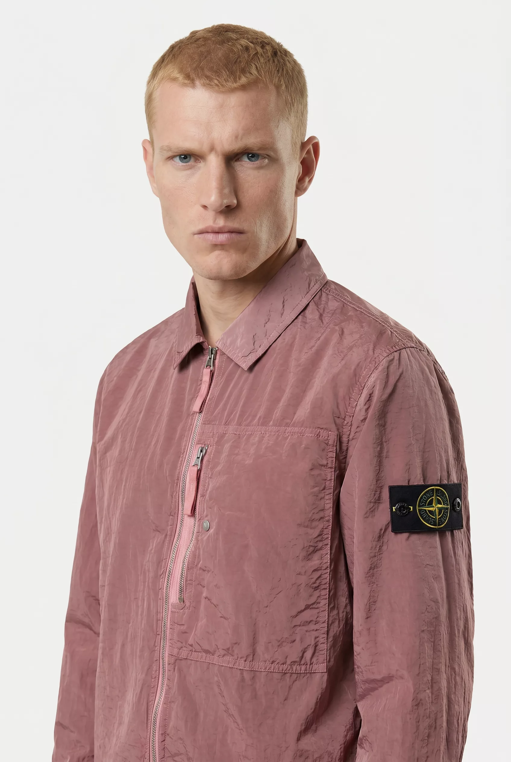 SURCHEMISE STONE ISLAND EN NYLON METAL VIEUX ROSE 1200038-V008G